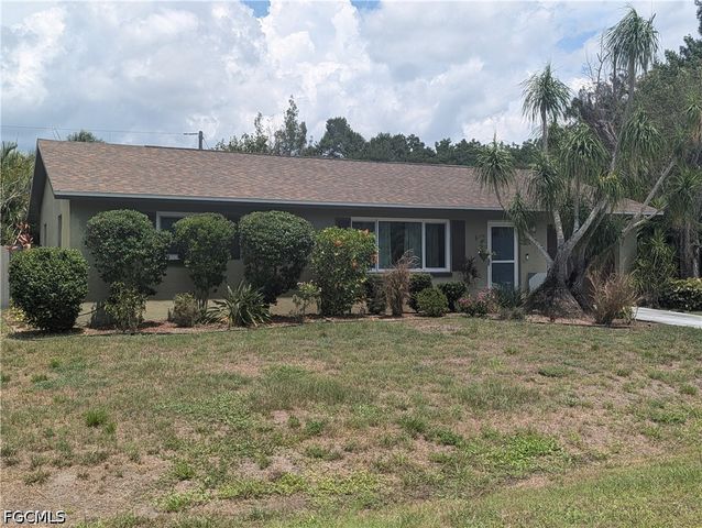 2324 Caladium RD, Fort Myers, FL 33905