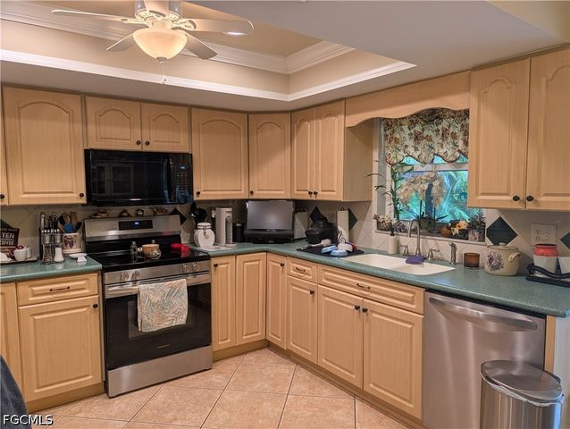 2324 Caladium RD, Fort Myers, FL 33905