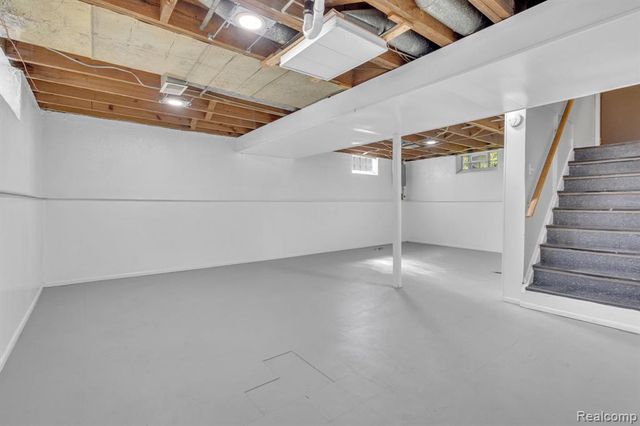 9283 Chatham Avenue, Allen Park, MI 48101