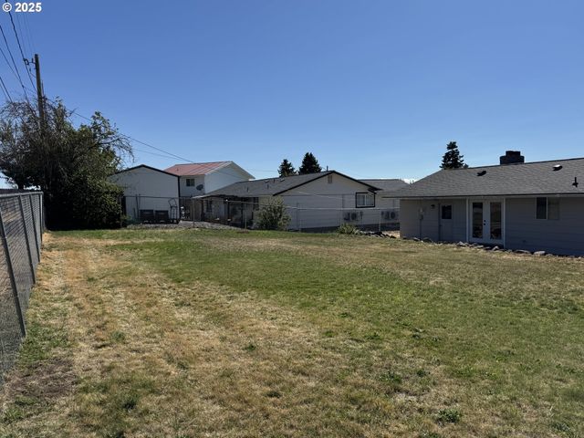 328 ALLISON Way, Goldendale, WA 98620