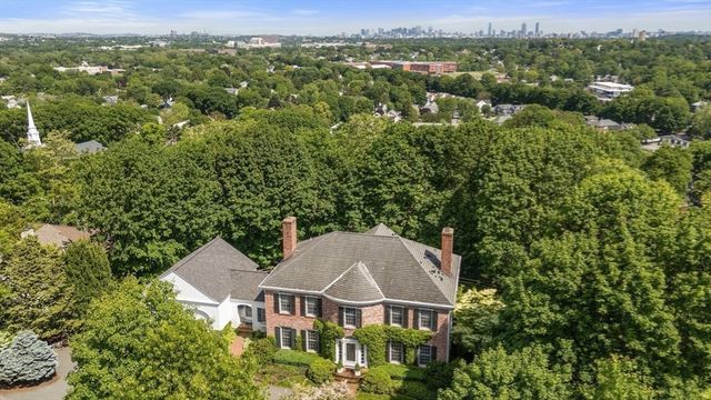 21 Wellington Lane, Belmont, MA 02478