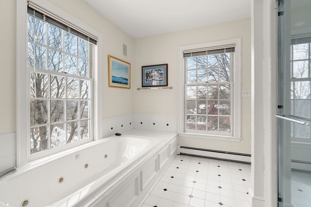 21 Wellington Lane, Belmont, MA 02478
