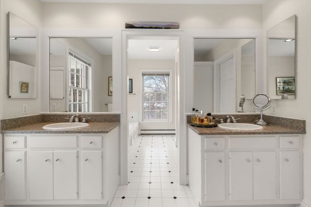 21 Wellington Lane, Belmont, MA 02478