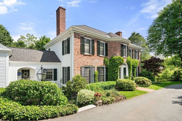 21 Wellington Lane, Belmont, MA 02478