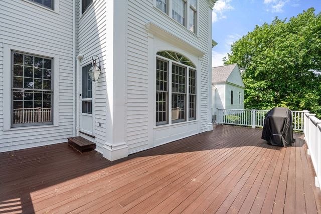 21 Wellington Lane, Belmont, MA 02478