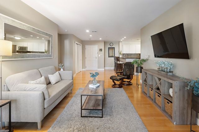 30 Franklin St 124, Malden, MA 02148