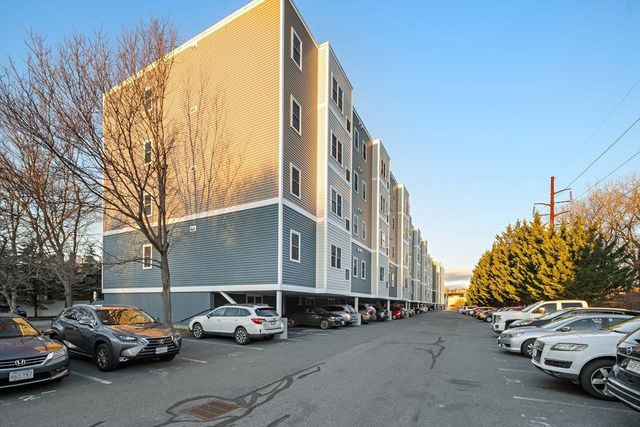 30 Franklin St 124, Malden, MA 02148