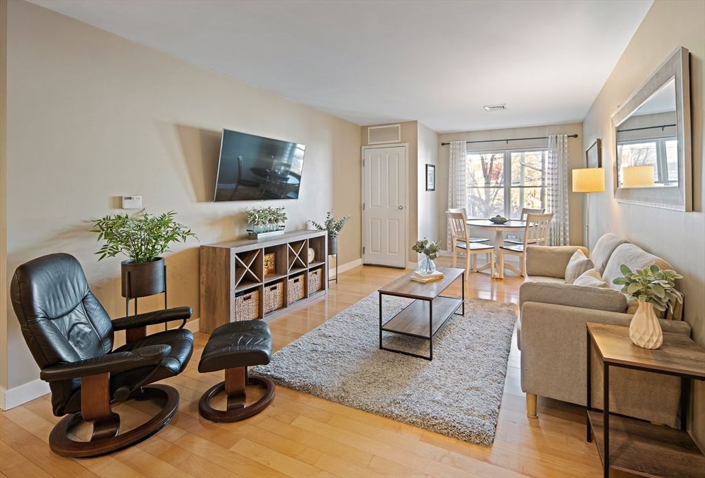 30 Franklin St 124, Malden, MA 02148