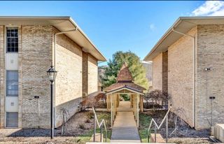 5260 Cross Bow CIR 3D, Roanoke, VA 24018