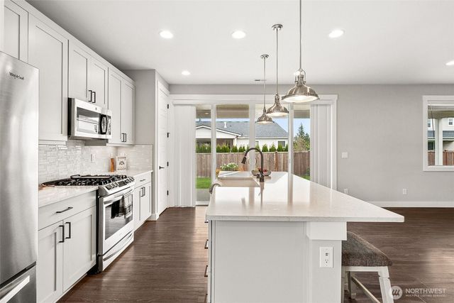 1500 E Nanevicz Avenue, Buckley, WA 98321