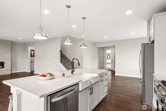 1500 E Nanevicz Avenue, Buckley, WA 98321