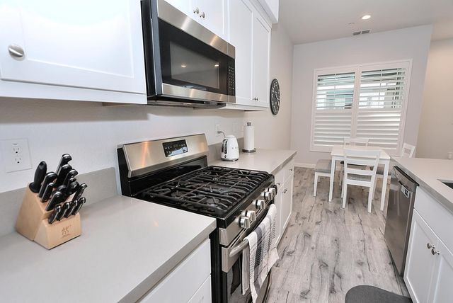 3280 Hummingbird Ct, West Sacramento, CA 95691