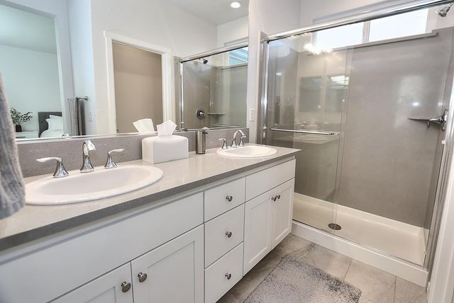 3280 Hummingbird Ct, West Sacramento, CA 95691