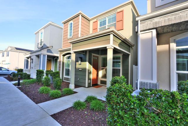 3280 Hummingbird Ct, West Sacramento, CA 95691