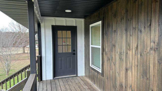 585 Cannon Ford Road, Inman, SC 29349