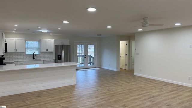 585 Cannon Ford Road, Inman, SC 29349