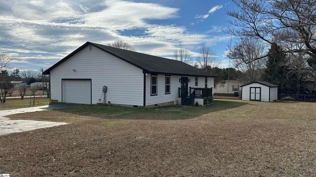 585 Cannon Ford Road, Inman, SC 29349