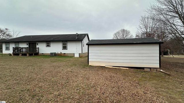 585 Cannon Ford Road, Inman, SC 29349