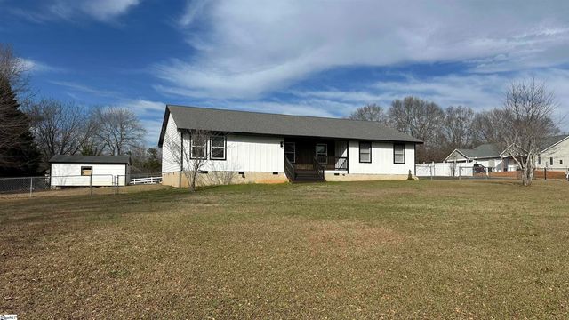 585 Cannon Ford Road, Inman, SC 29349