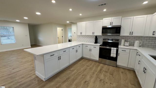 585 Cannon Ford Road, Inman, SC 29349