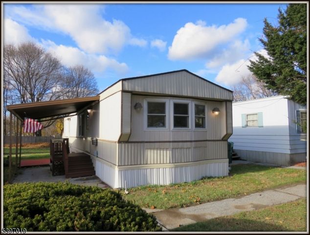 46 Orchard Street, Unit 2 2, Newton Town, NJ 07860