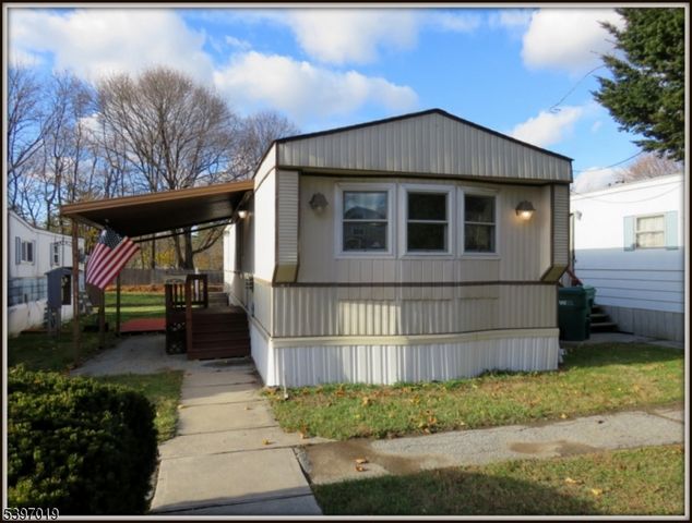 46 Orchard Street, Unit 2 2, Newton Town, NJ 07860