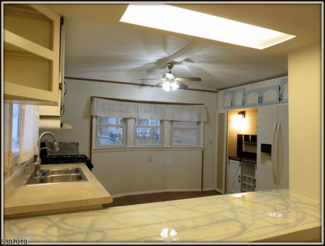 46 Orchard Street, Unit 2 2, Newton Town, NJ 07860