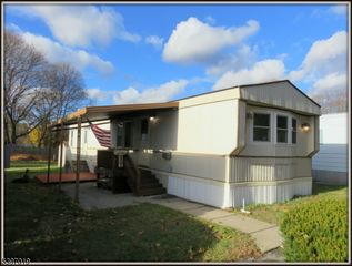 46 Orchard Street, Unit 2 2, Newton Town, NJ 07860