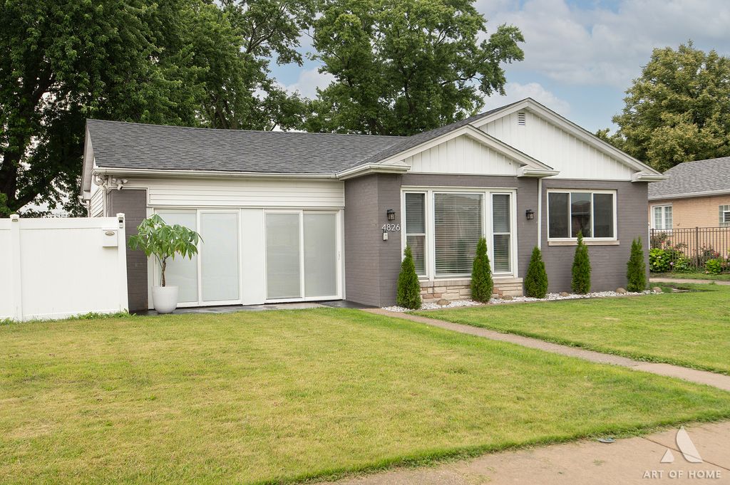 4826 N Prospect Avenue, Norridge, IL 60706