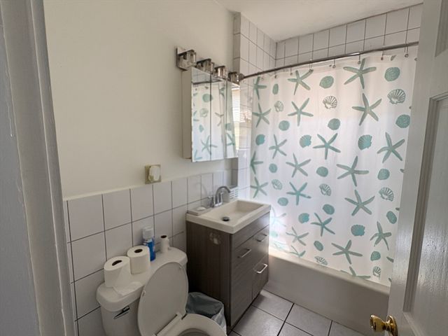 27 Stellman Rd 3, Boston, MA 02131