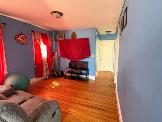 27 Stellman Rd 3, Boston, MA 02131