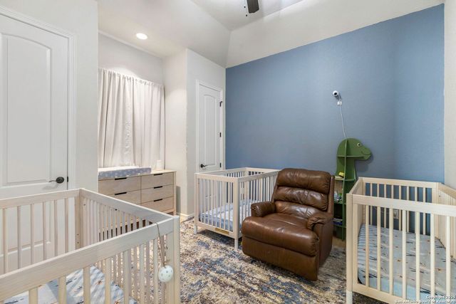 6131 Lowrie, San Antonio, TX 78239