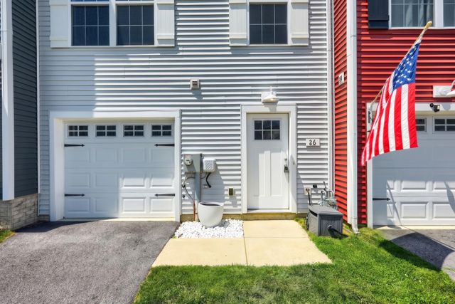 26 PACER DR, Hanover, PA 17331