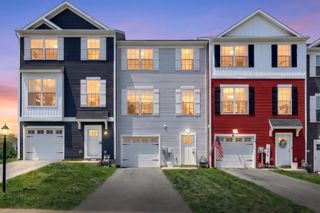 26 PACER DR, Hanover, PA 17331