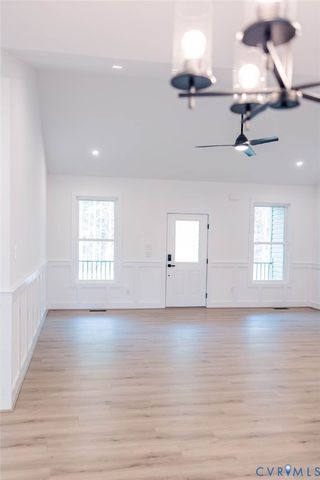 157 Barringer Ln, Bumpass, VA 23024