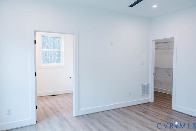 157 Barringer Ln, Bumpass, VA 23024