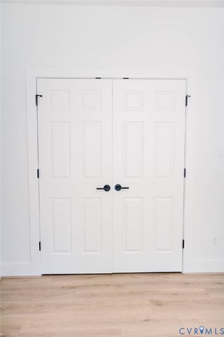 157 Barringer Ln, Bumpass, VA 23024