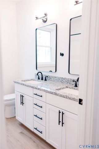 157 Barringer Ln, Bumpass, VA 23024