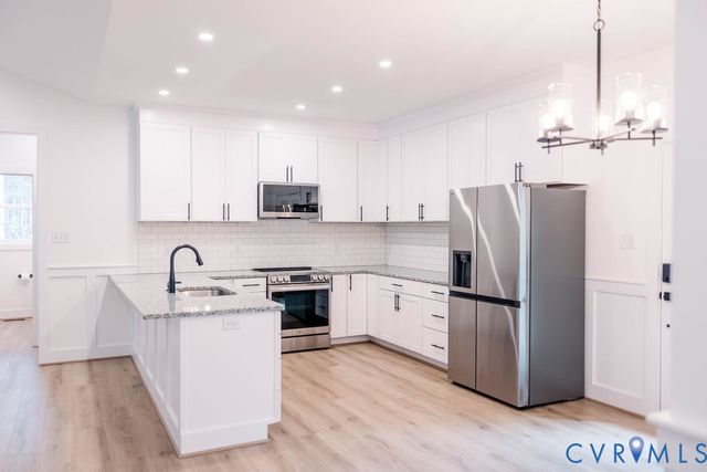 157 Barringer Ln, Bumpass, VA 23024