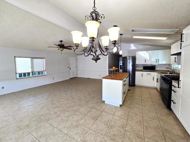 1212 H St 95, Ramona, CA 92065