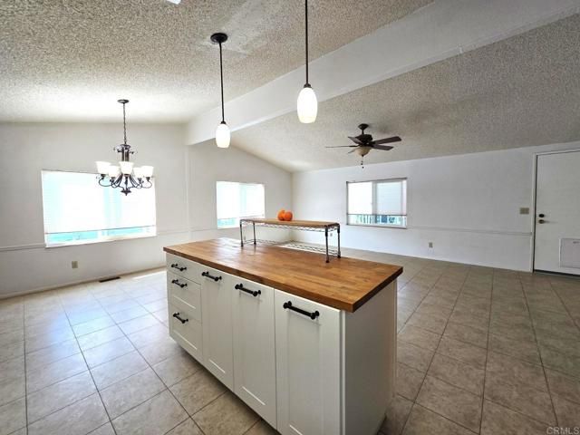 1212 H St 95, Ramona, CA 92065