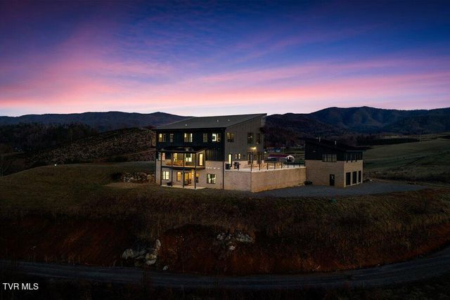 817 Neva View Lane, Mountain City, TN 37683