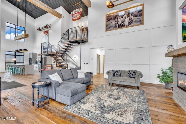 817 Neva View Lane, Mountain City, TN 37683