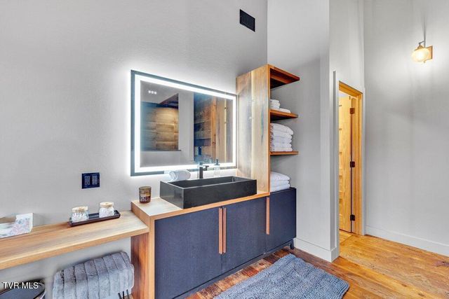 817 Neva View Lane, Mountain City, TN 37683