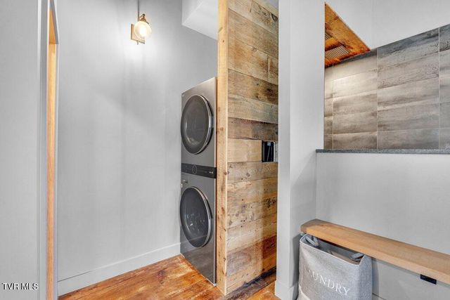 817 Neva View Lane, Mountain City, TN 37683