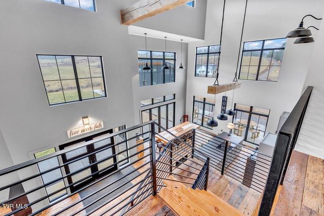 817 Neva View Lane, Mountain City, TN 37683