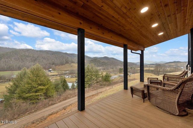 817 Neva View Lane, Mountain City, TN 37683