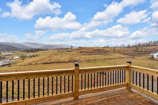 817 Neva View Lane, Mountain City, TN 37683