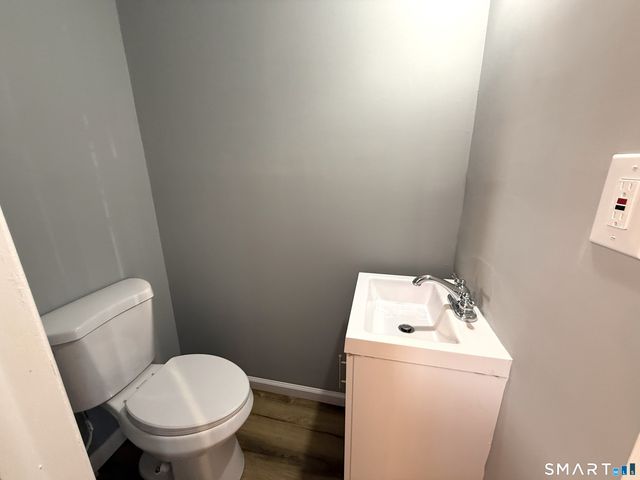 46 Salem Walk 46, Milford, CT 06460