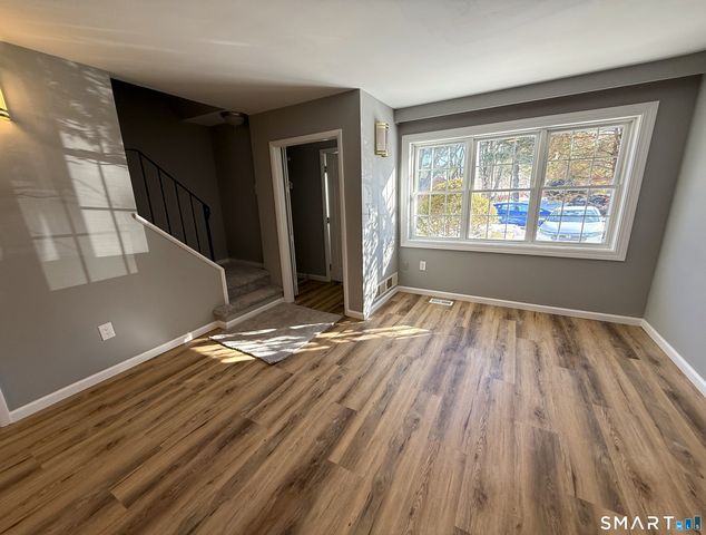 46 Salem Walk 46, Milford, CT 06460